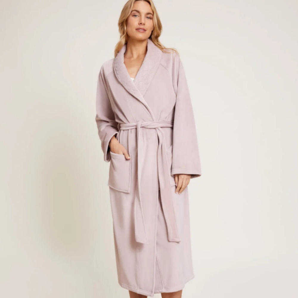 Barefoot Dreams Women's Soft Pink Robe